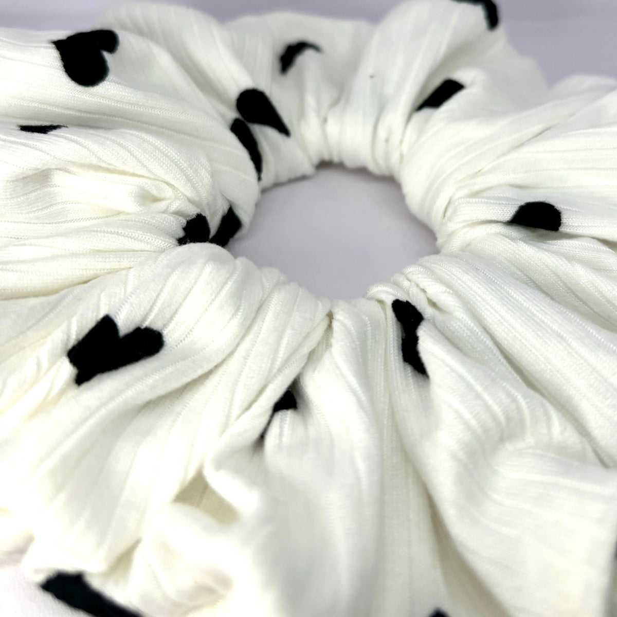 White Heart Ribbed Scrunchie