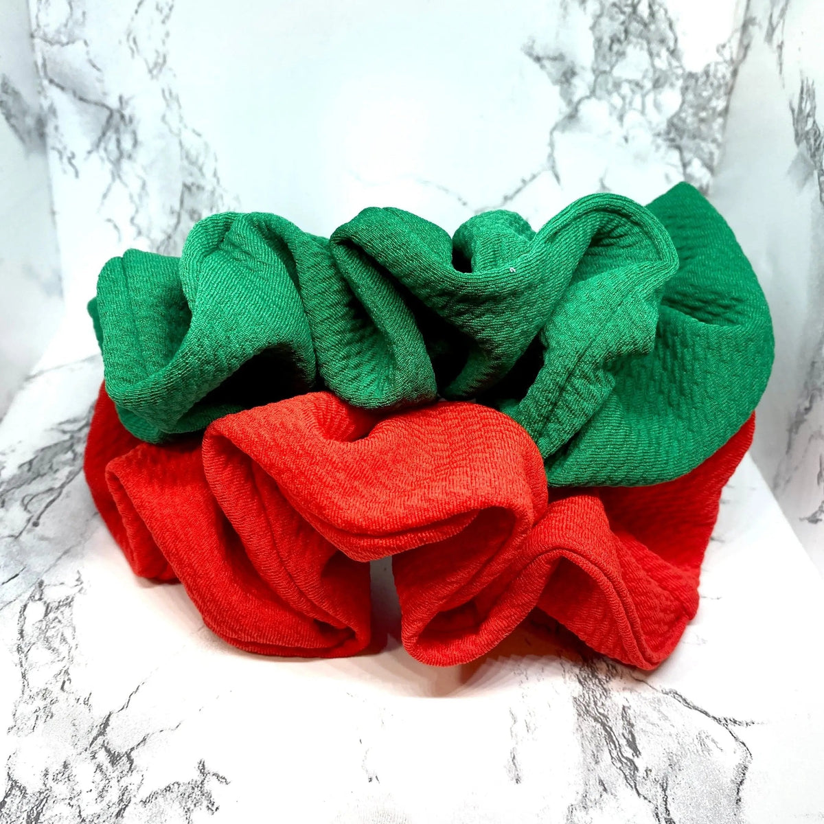 Green and Red Bullet Christmas Scrunchie Set
