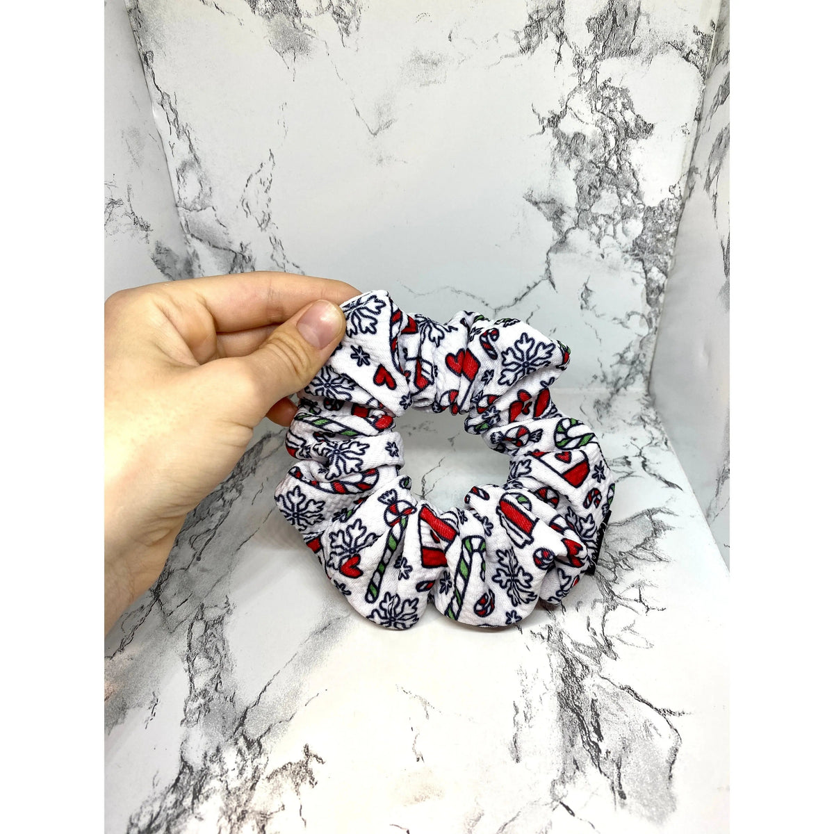 Mini Snowflake and Coffee Christmas Scrunch
