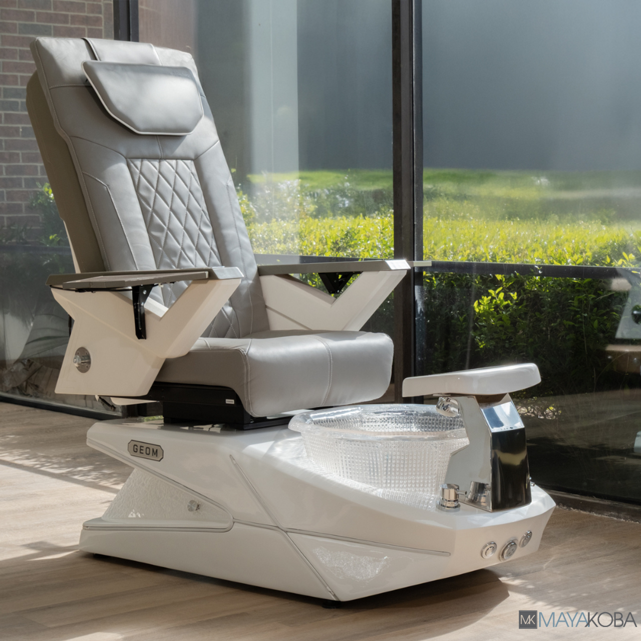 GEOM II PEDICURE SPA WITH EX-R CHAIR TOP