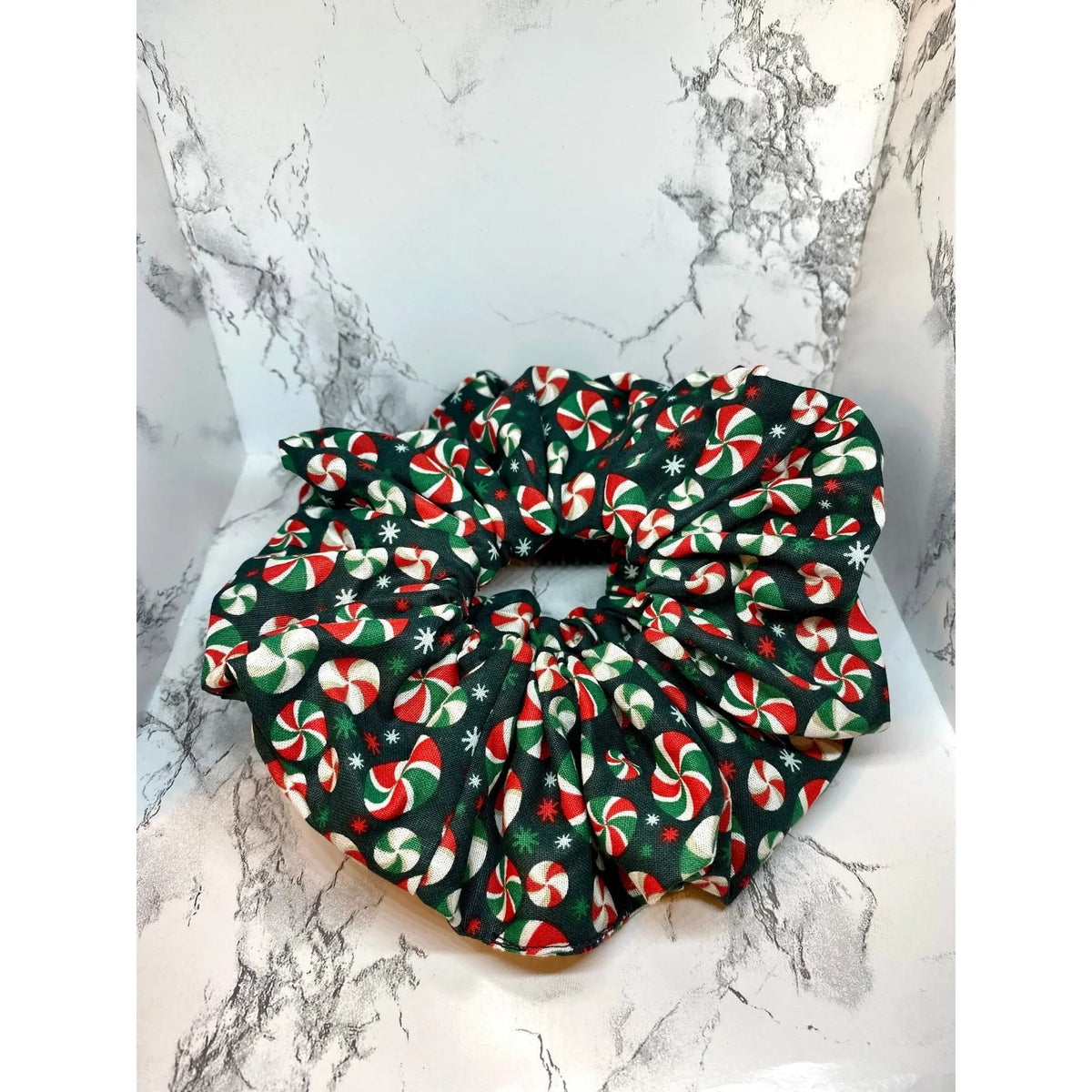 Green Marzipan Christmas Scrunch