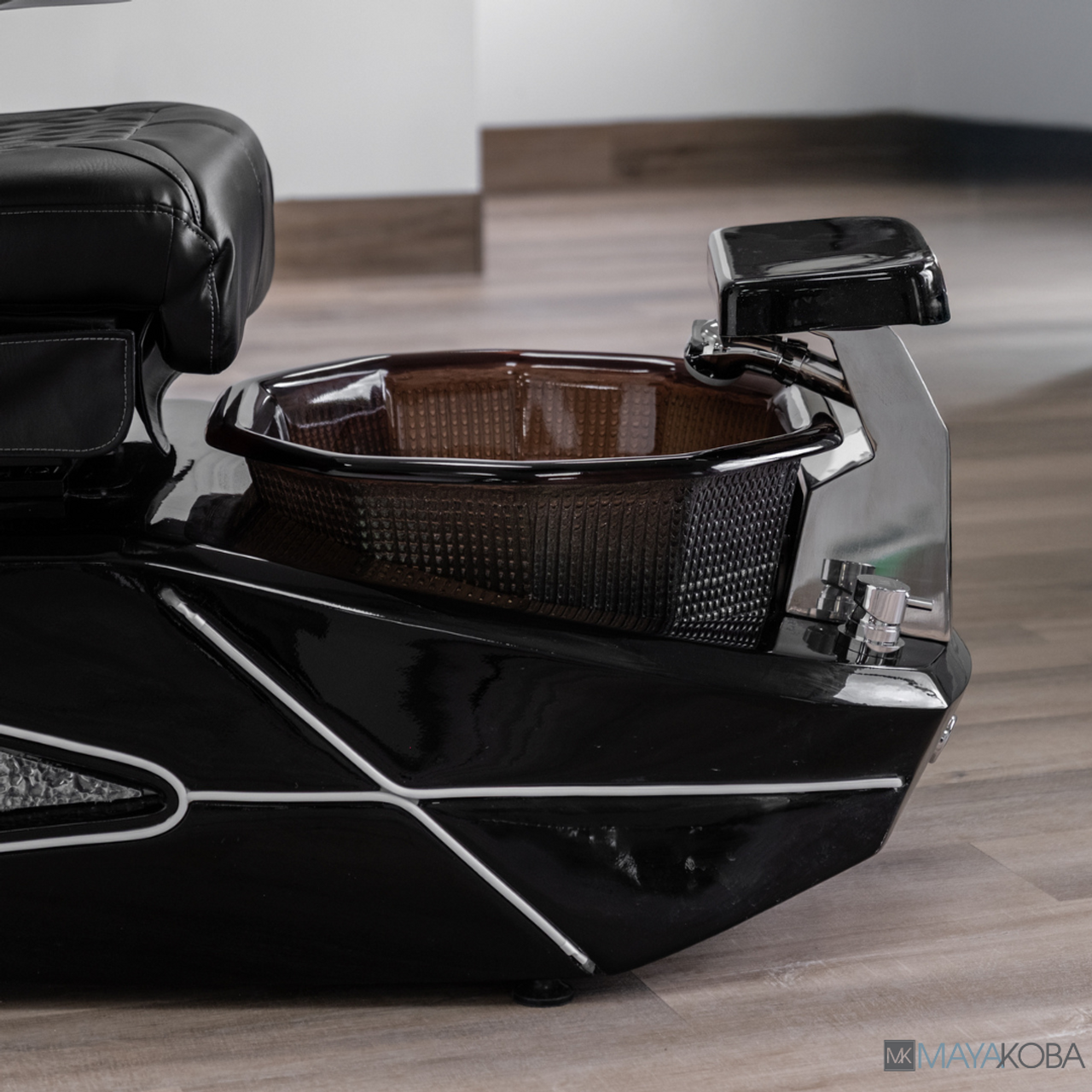 GEOM II PPEDICURE SPA WITH FX CHAIR TOP