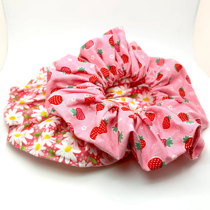 Strawberry & Daisy Summer Scrunchie Set