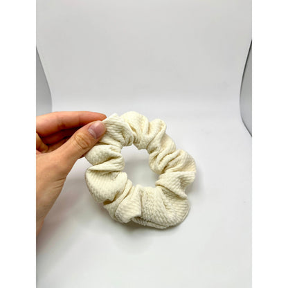 Mini Cream Bullet Scrunchie