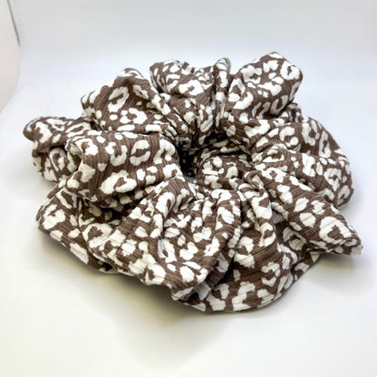 Hazel Cheetah Ribbed Scrunchie