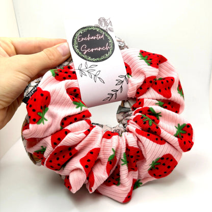 Strawberry S'mores Summer Scrunchie Set