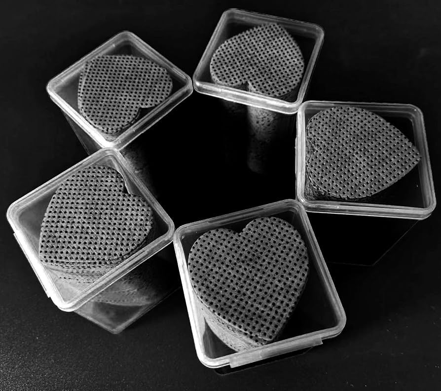 TheNailGoatCo 1000PC Heart-Shaped Lint-Free Nail Wipes for Nail Professionals