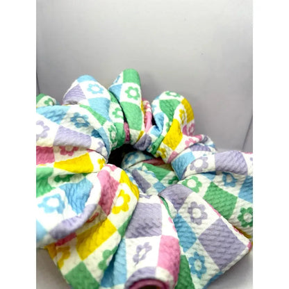 Floral Checkered Spring Bullet Scrunchie