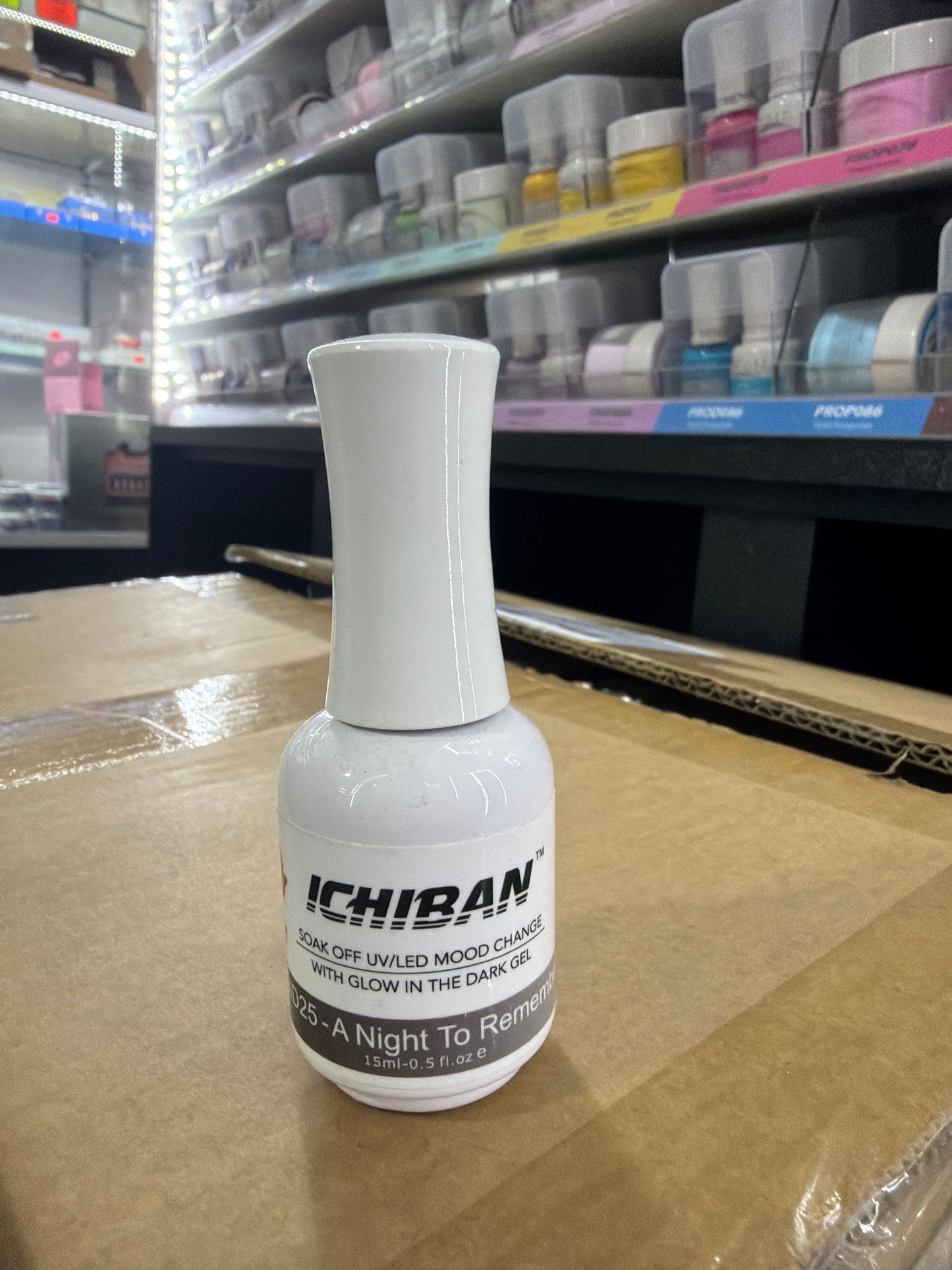 ICHIBAN MOOD CHANGE WITH GLOW IN THE DARK GEL - GID25