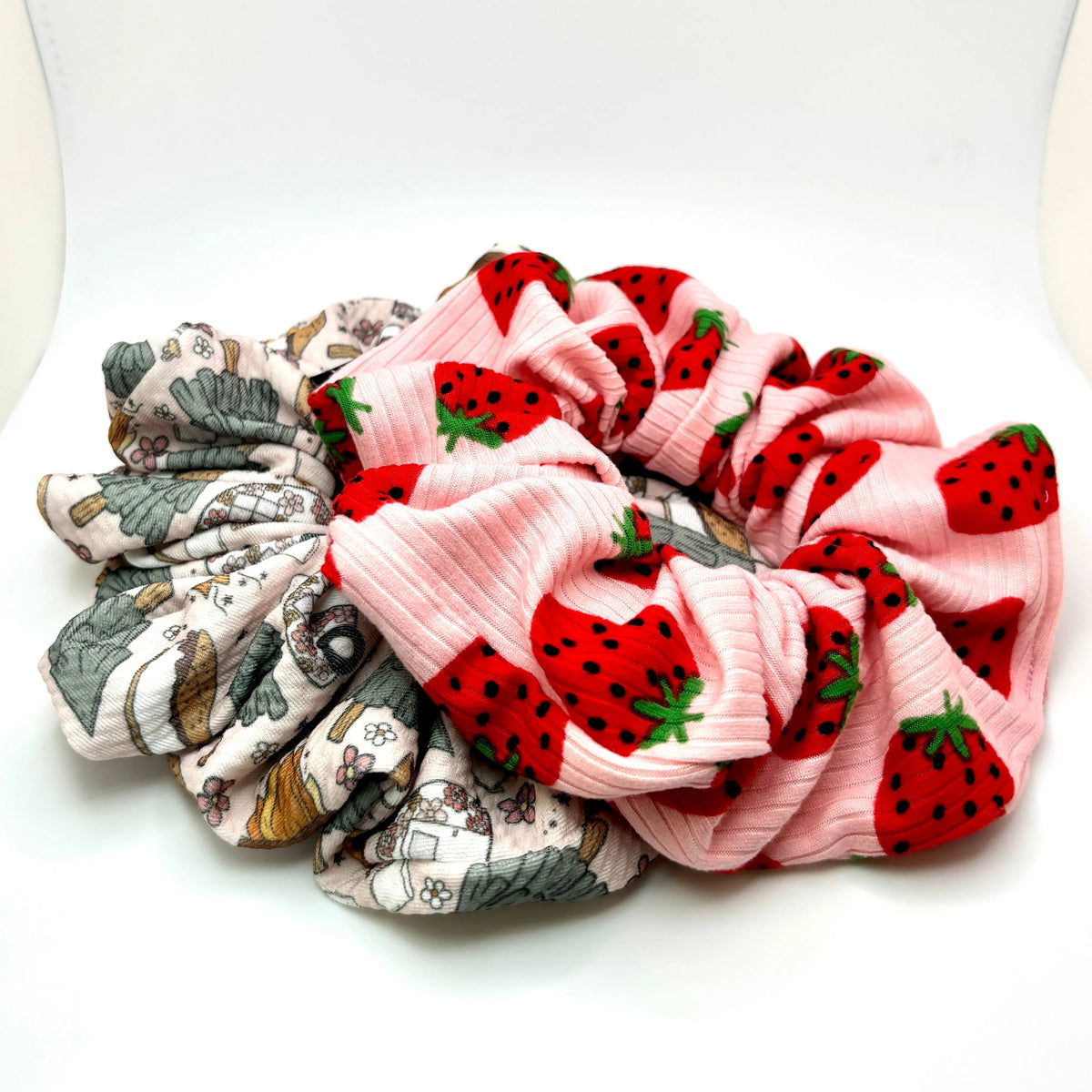 Strawberry S'mores Summer Scrunchie Set