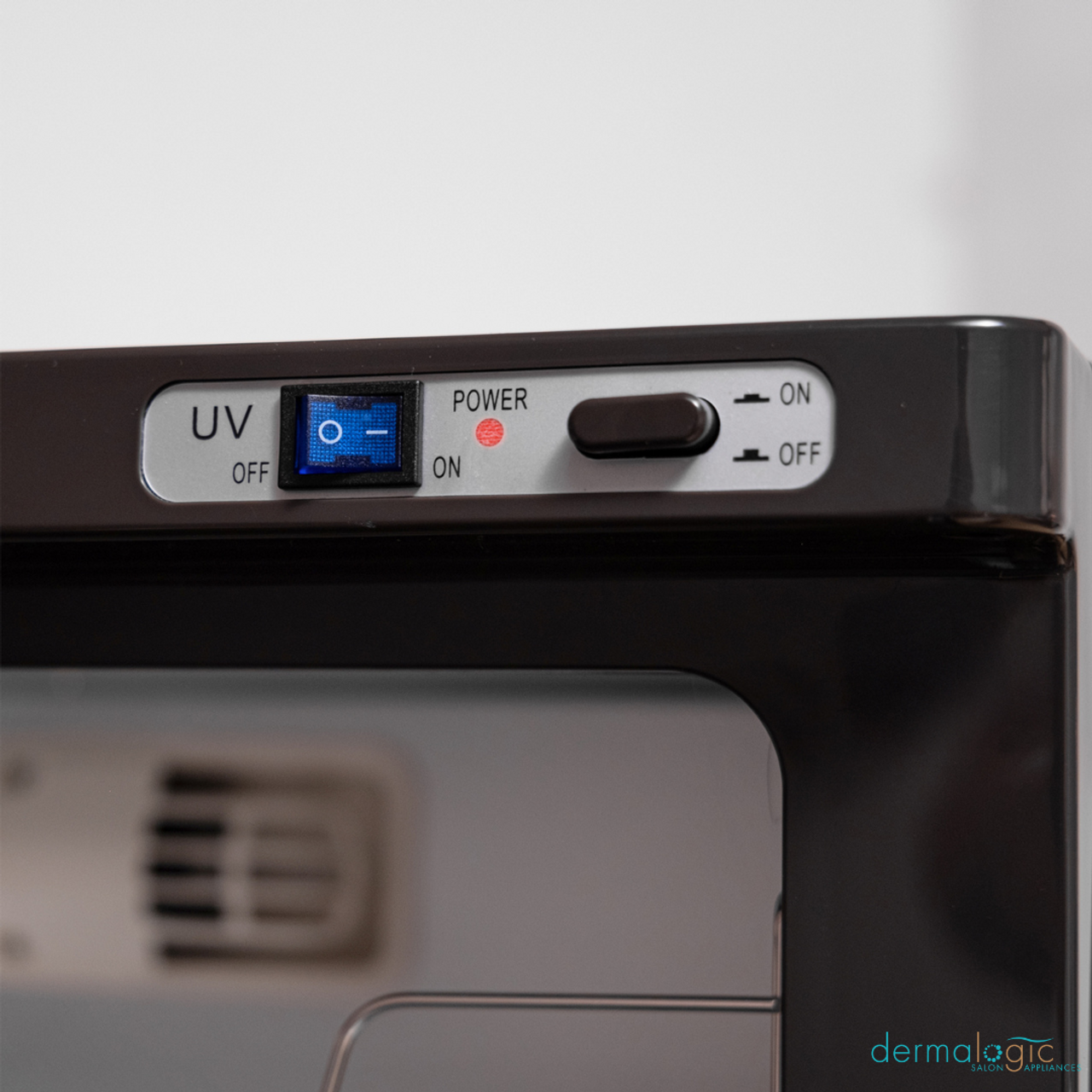 DERMALOGIC TOWEL WARMER 20L - WOOD GRAIN