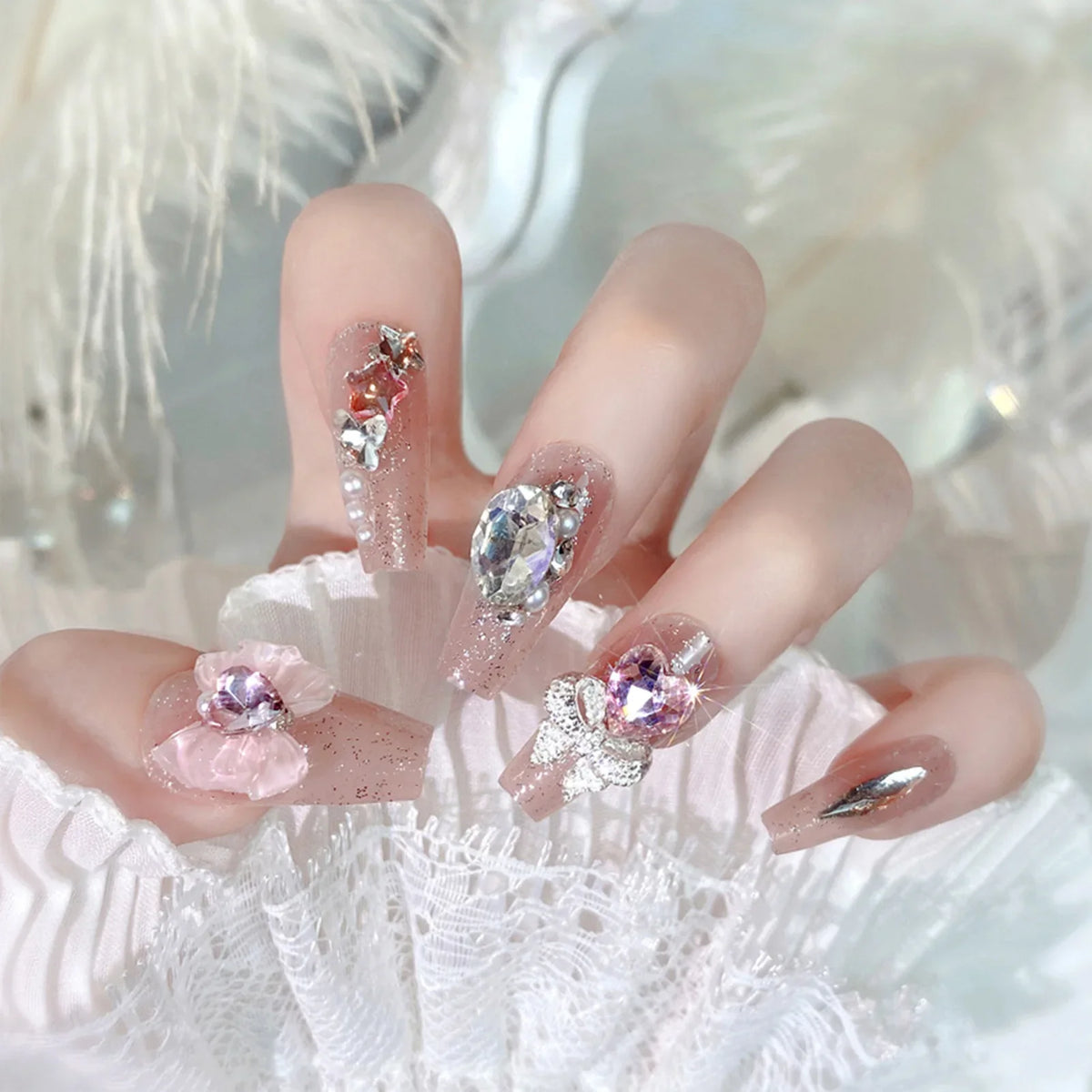 24pcs New Year Heavy Metal Press on Nails Chinese Bride Wedding Fake Nails Full Cover Wearable Shiny Large Crystal False Nails