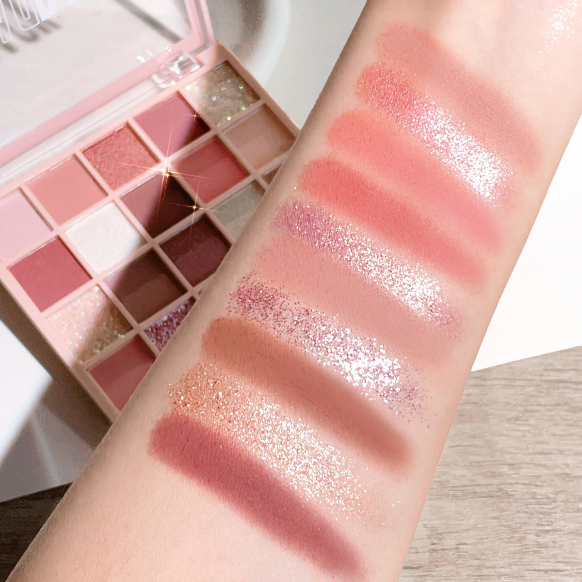 25-color eye shadow tray, oatmeal milk tea tray, sparkling powder, pearl sequins, gentle orange brown, affordable eye shadow