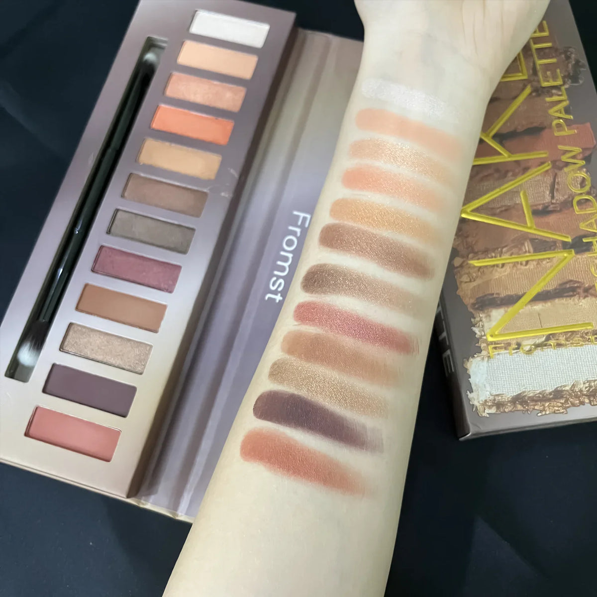 12-Color Eyeshadow Palette - Pearlescent Shimmer Waterproof 30g