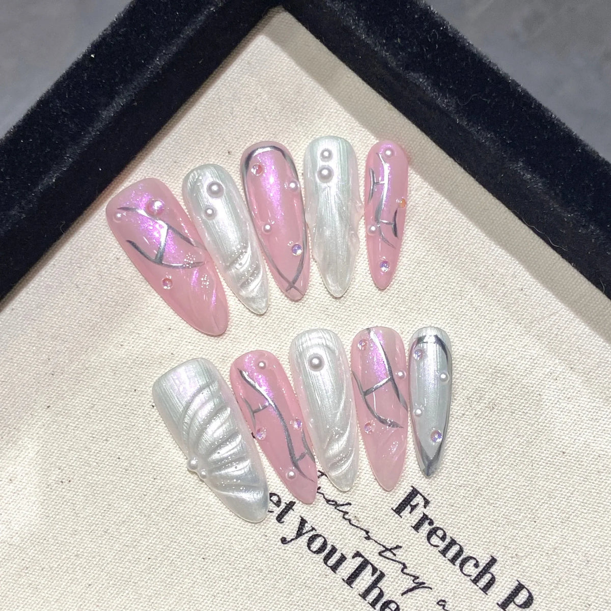 Handmade Press on Nails Blue Aurora Mermaid Fake Nail Patches Wearable Detachable French Pearl Almond False Nail Tips 10pcs