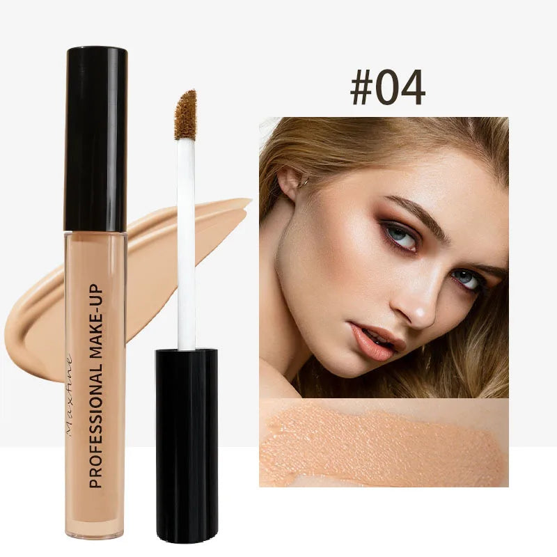 Concealer liquid pen covers and modifies blemishes spots acne marks facial make-up and brightens skin tone