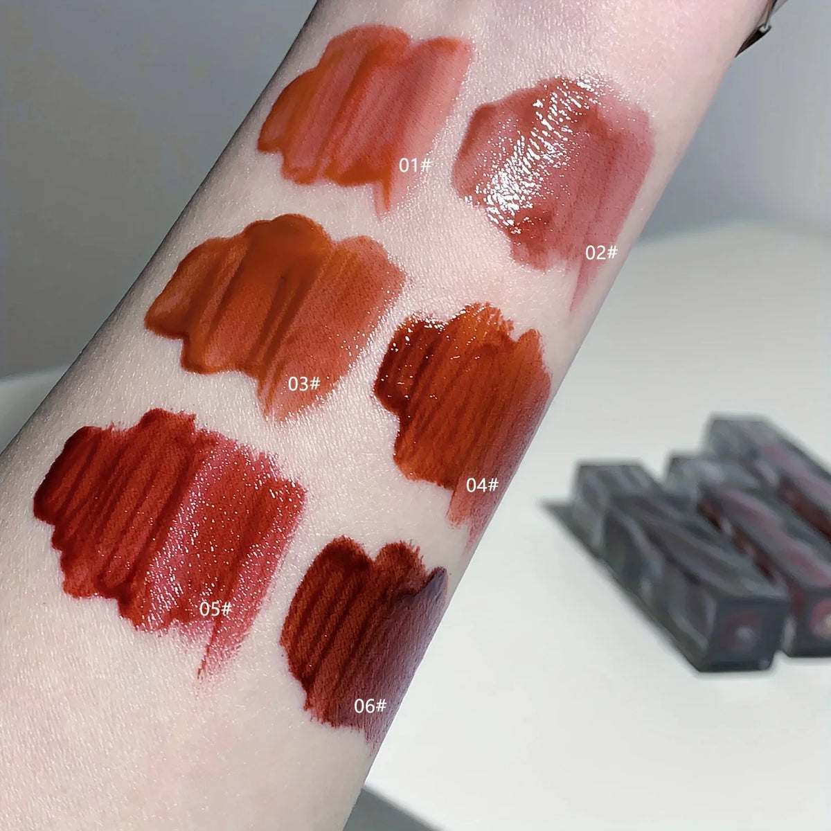 Adorable Bear Mirror Lip Glaze - Long-Lasting, Non-Fading, Hydrating Liquid Lipstick with Watery Texture - Luxurious Glossy Shin