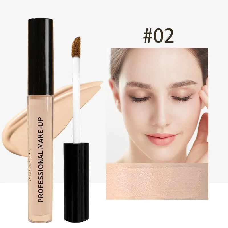 Concealer liquid pen covers and modifies blemishes spots acne marks facial make-up and brightens skin tone