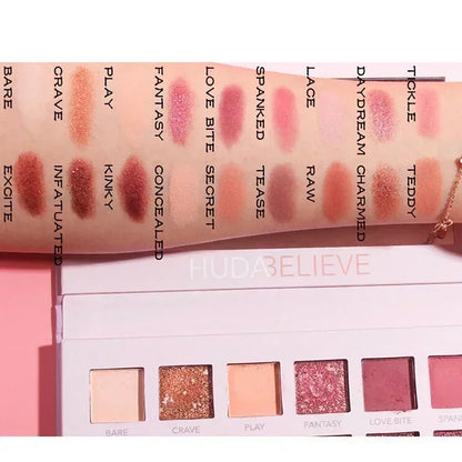 18-Color Eyeshadow Palette - Matte & Shimmer Cocoa Pigments