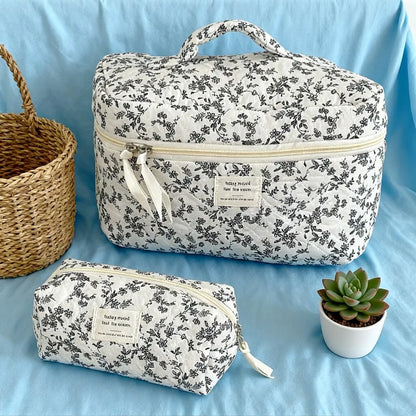 Makeup Pouch Large Capacity Gifts for Women Women's Cosmetic Bag For Travel Travel Cosmetic Pouch Makeup and Cosmetics Organizer