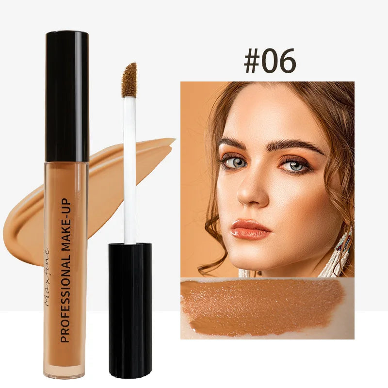Concealer liquid pen covers and modifies blemishes spots acne marks facial make-up and brightens skin tone