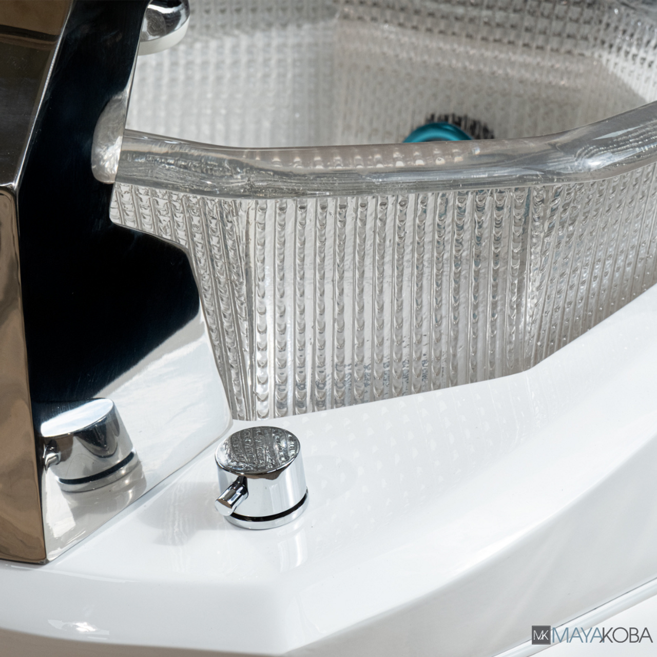 GEOM II PPEDICURE SPA WITH FX CHAIR TOP
