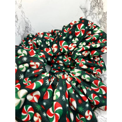 Green Marzipan Christmas Scrunch