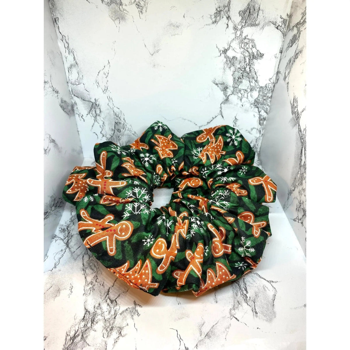 Dark Green Gingerbread Cookies Christmas Scrunch